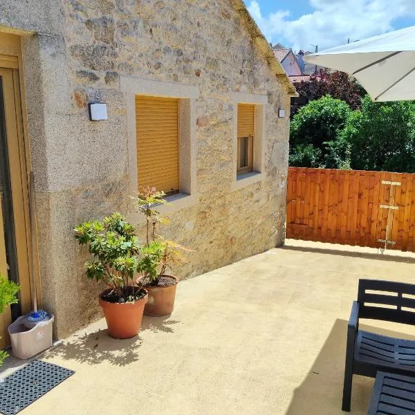 Casa con terraza a 100m de la playa，位于拉赫的酒店