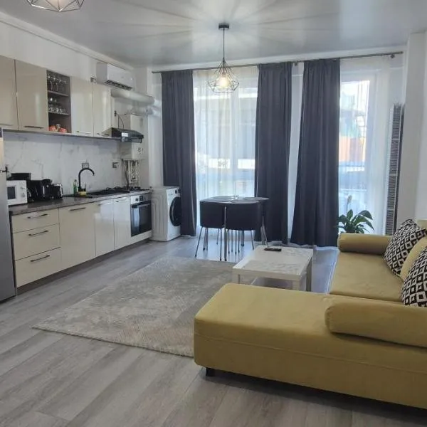 Apartament KAR N10 Mamaia Nord，位于康斯坦察的酒店