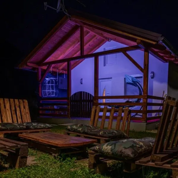 Holiday Home "Rivulet"，位于Praščijak的酒店