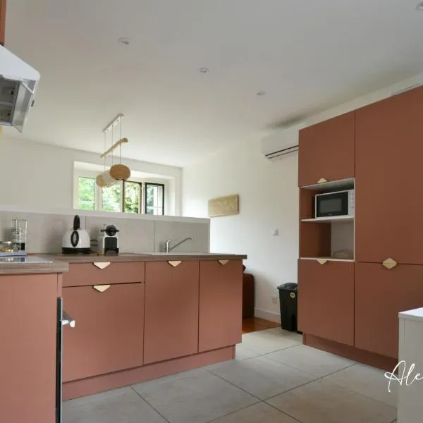 "Le Bohème", logement cosy, au calme，位于Vertrieu的酒店
