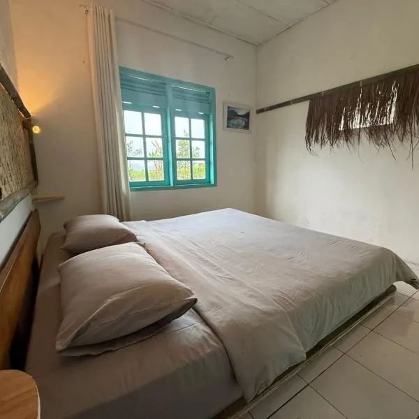 Stay and Farm Hostel，位于希维德的酒店