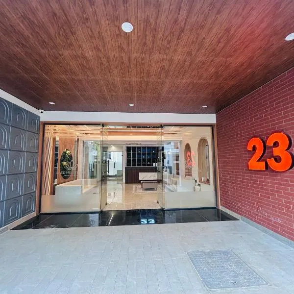 23 Urban Square，位于海得拉巴的酒店