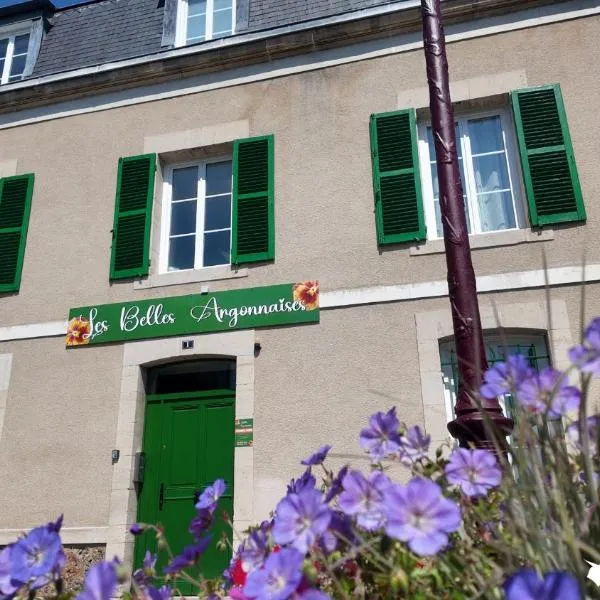 Les Belles Argonnaises，位于圣梅内乌勒的酒店