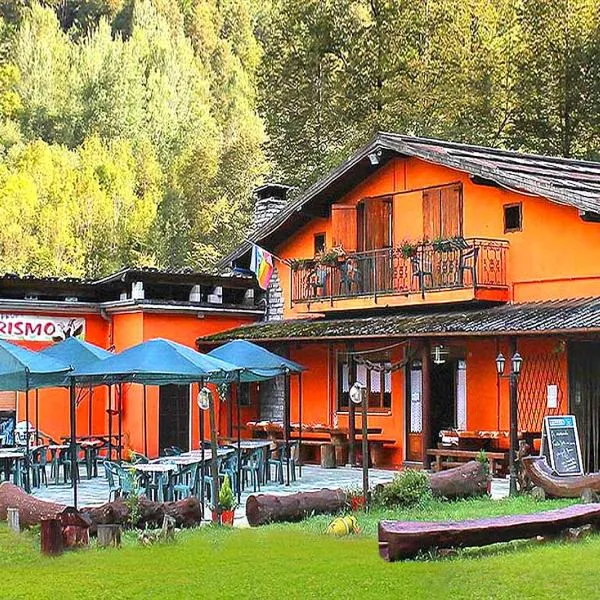 Agriturismo In Valle Sul Fiume，位于Calasca Castiglione的酒店