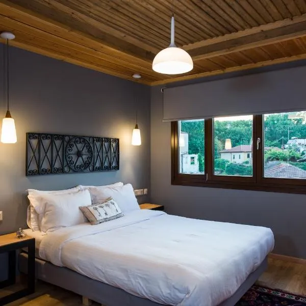 Riverside - Eco Living，位于韦里亚的酒店