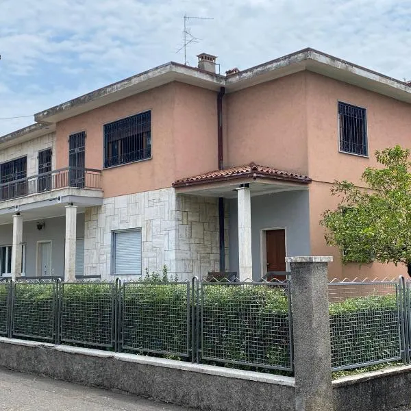 La VILLA REGAL，位于布雷西亚的酒店