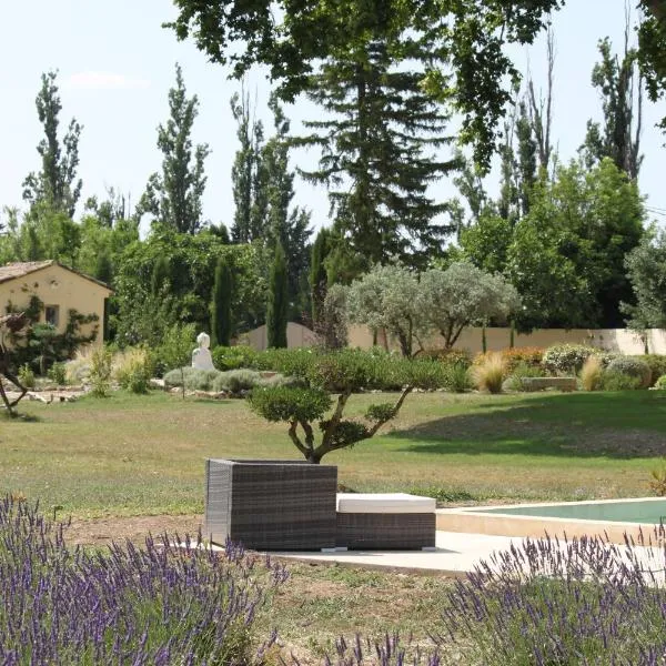 Mas des Branches d'Or，位于卡瓦永的酒店