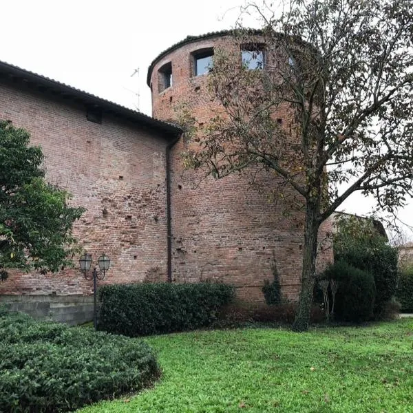 Niviano Castello，位于Larzano的酒店