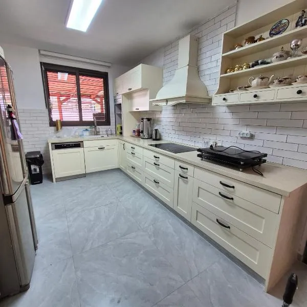 הבית של גלית，位于亚实基伦的酒店