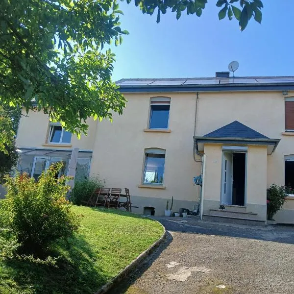 maison tremblois les carignan，位于Tremblois-lès-Carignan的酒店
