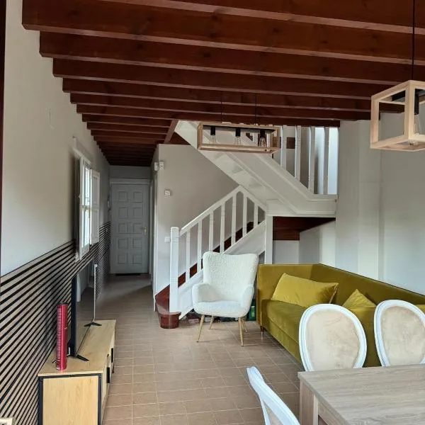 Casa Adosada Mimosa en la Orilla，位于阿尔戈尼奥斯的酒店