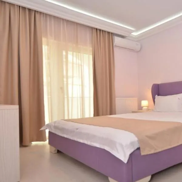 Villa Mamaia Nord Navodari mikonos，位于北马马亚-讷沃达里的酒店