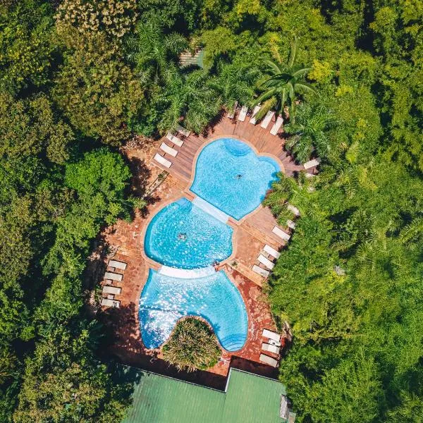 拉阿尔德德拉瑟尔瓦旅馆，位于伊瓜苏港的酒店