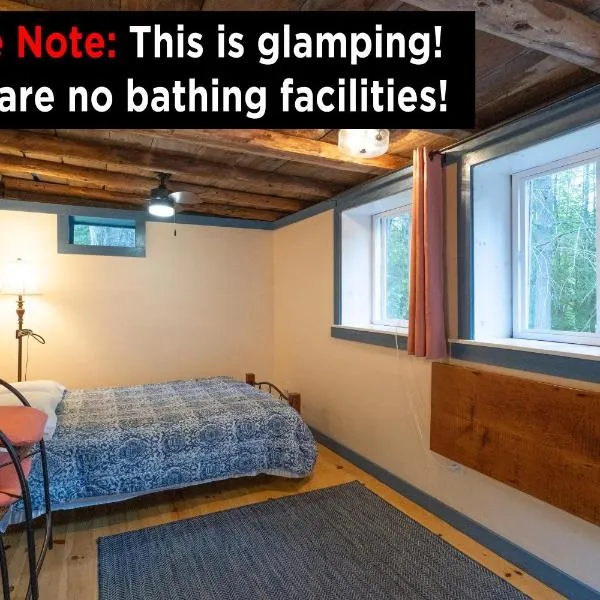 The ShackHilton at Dancing Light Farm，位于Bridgton的酒店