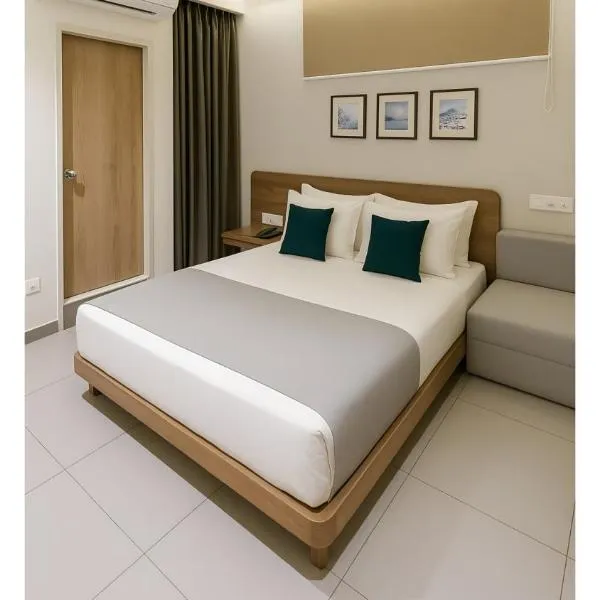 KANT by GoHotels - Near Shree Dwarkadhish Temple，位于德瓦尔卡的酒店