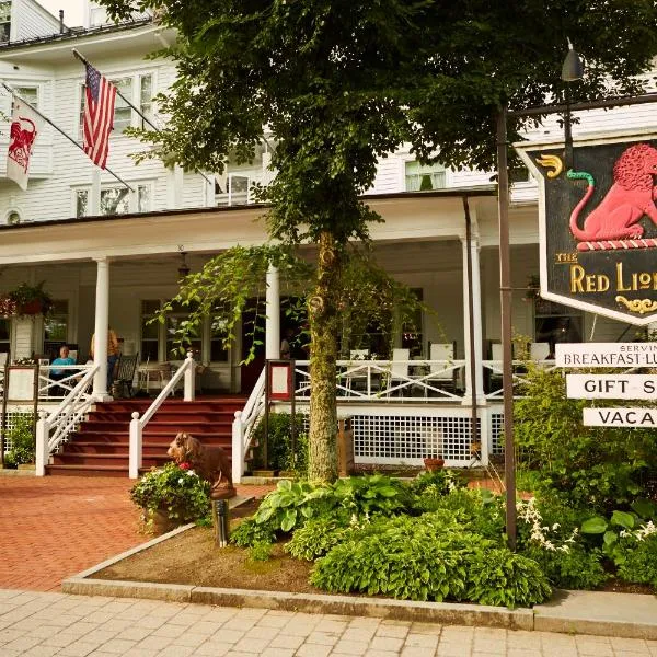 红狮旅馆，位于斯托克布里奇的酒店