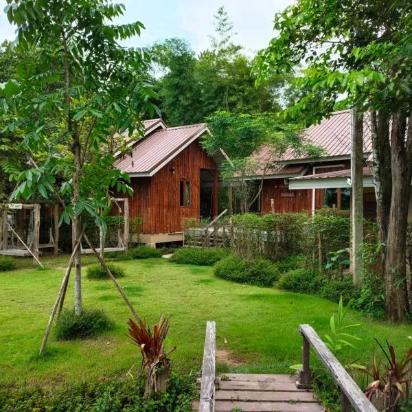 Teak@Teak，位于Ban Cha-om的酒店