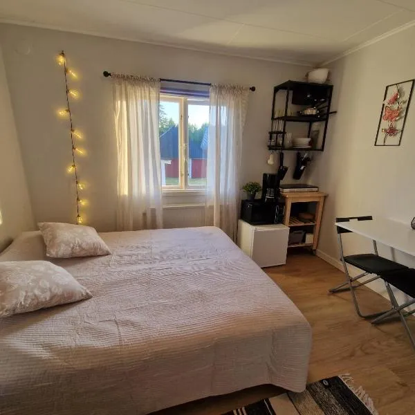 Mysig liten lägenhet i Böda，位于勒托普的酒店