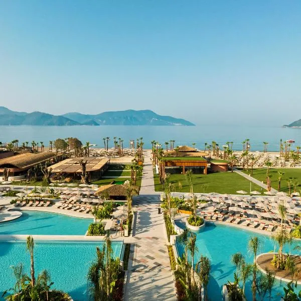 XO CAPE ARNNA Fethiye，位于费特希耶的酒店