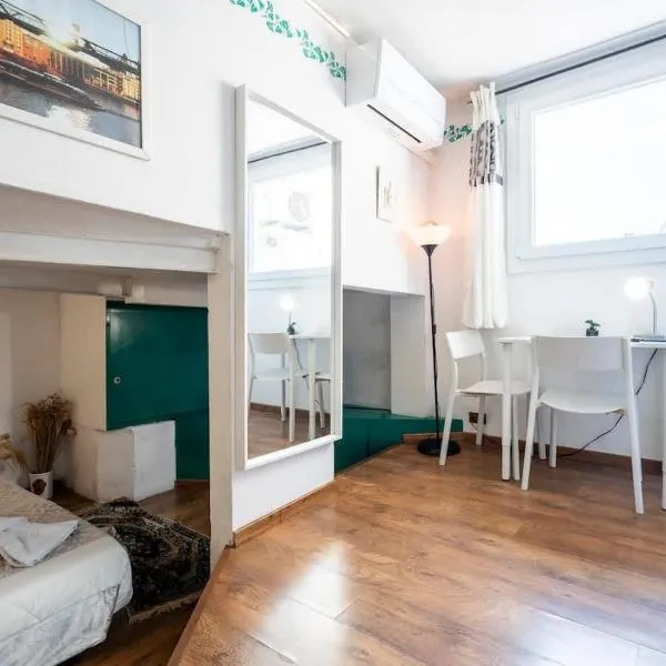 12 Duomo - Monolocale centrale e silenzioso，位于佛罗伦萨的酒店