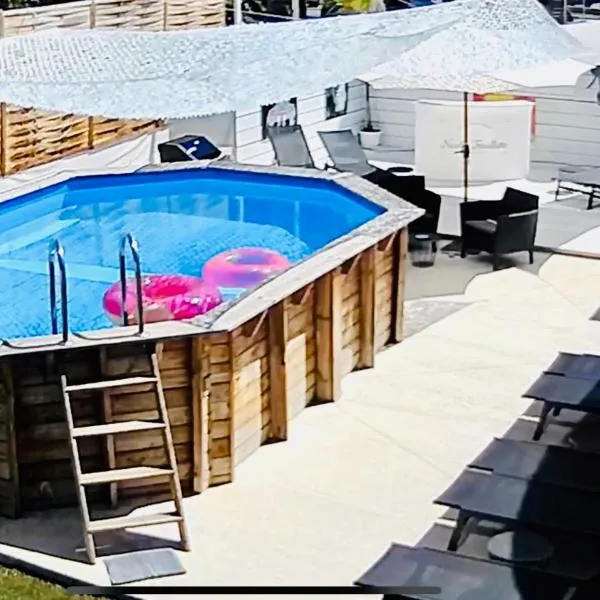 Bungalow avec piscine，位于昂蒂布的酒店