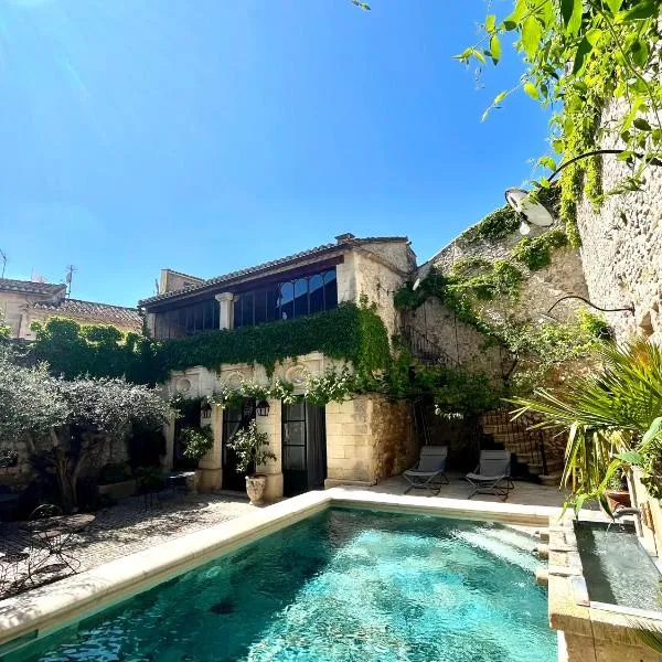 Le patio de Collias，位于Collias的酒店