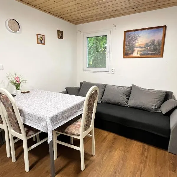 Chatička u Perniců，位于杰多维尼切的酒店