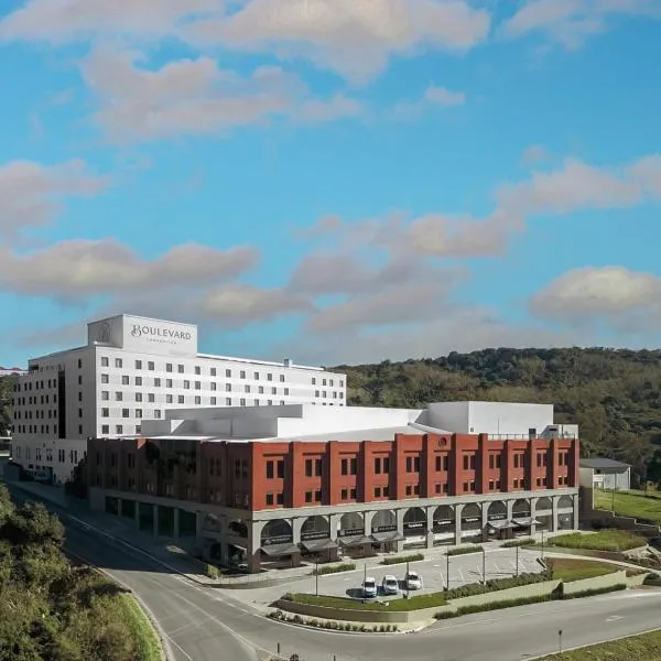 Plaza Hotel & Boulevard Convention - Vale dos Vinhedos，位于本图贡萨尔维斯的酒店