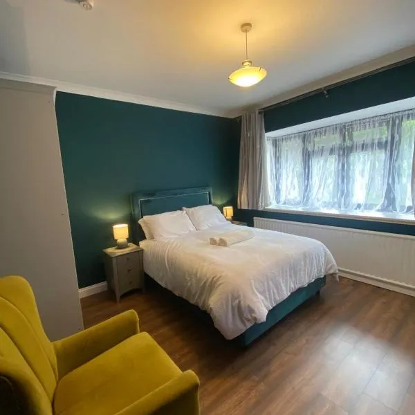 Two double bedroom self contained Retreat，位于Thundersley的酒店