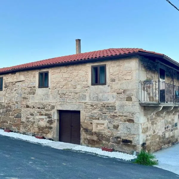 Casa Xulián，位于Monterroso的酒店