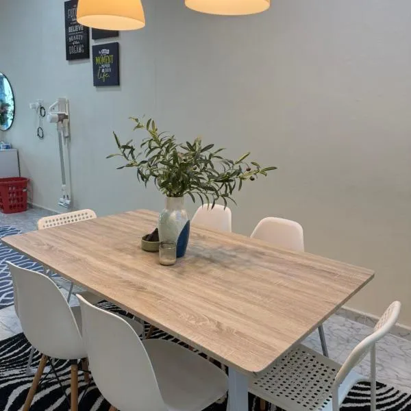 La Zaira Homestay Telong Kandis - Free WiFi，位于巴佐的酒店