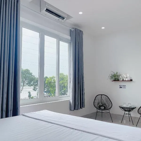 Tamcoc Motel，位于Văn Lâm的酒店