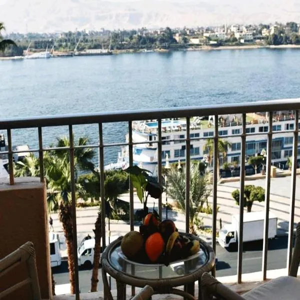 Aracan Eatabe Luxor Hotel，位于卢克索的酒店