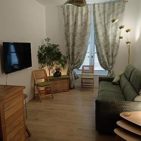 Agréable logement à Loches，位于洛什的酒店