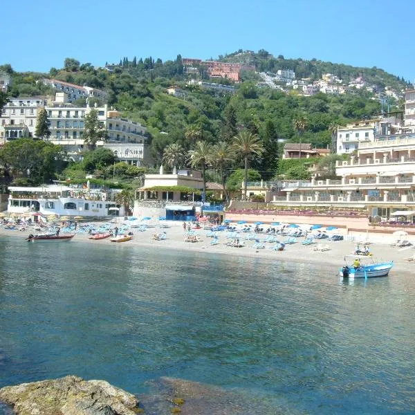 Taormina Bay Lucia's House 3，位于尼扎迪西奇利亚的酒店