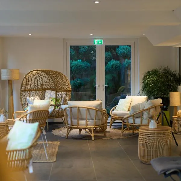 Kirchers Park & Wellnesshotel Kaiserstuhl，位于恩丁根的酒店