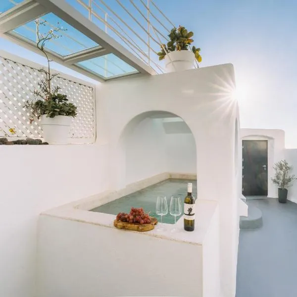 Noir Cave Villa with private Jacuzzi and Sunset Terrace，位于皮尔戈斯的酒店
