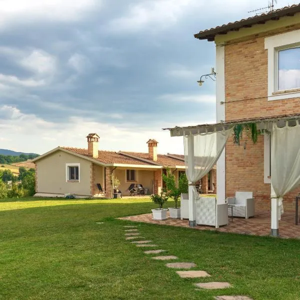 APPARTAMENTI CON PISCINA，位于斯波莱托的酒店