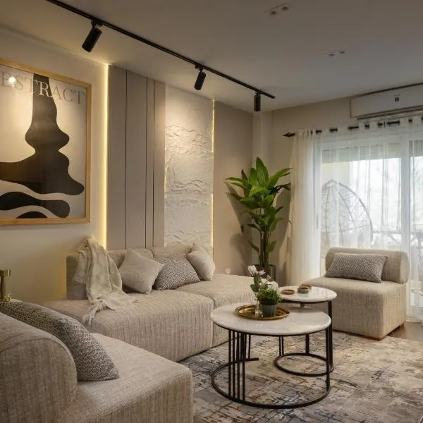 Marassi Views Direct on Pool 3BR Beach Access by Best of Bedz，位于阿莱曼的酒店