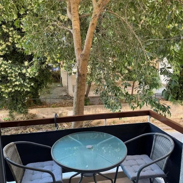 Luxury Apartment Bedro，位于尼亚·卡利克拉提亚的酒店