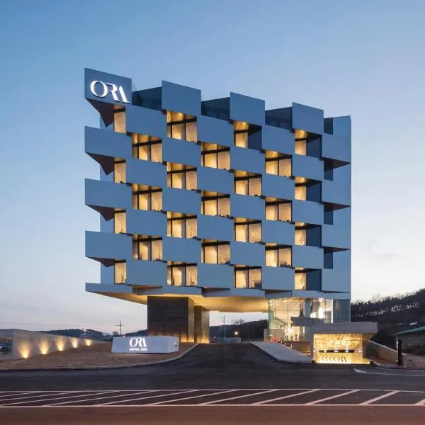 Hotel ORA Incheon,位于仁川市的酒店