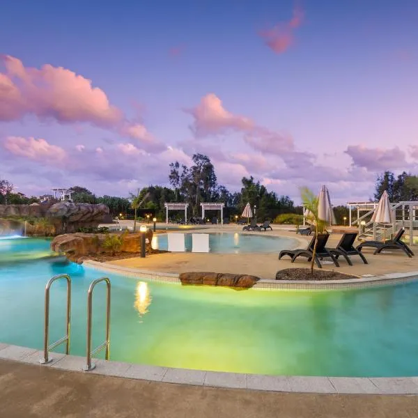 BIG4 Saltwater Yamba Holiday Park，位于扬巴的酒店