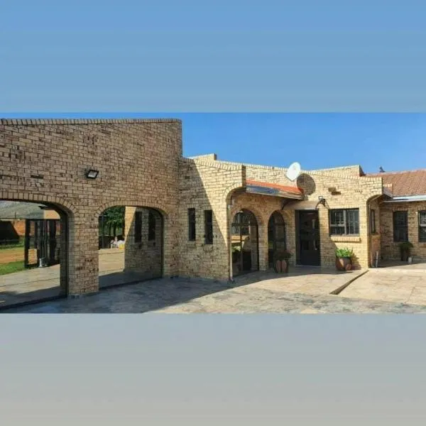 Relaxing Holiday Home，位于Phuthaditjhaba的酒店