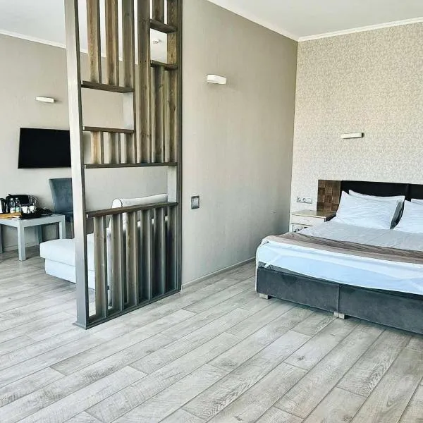 帕拉达酒店 ，位于捷尔诺波尔的酒店