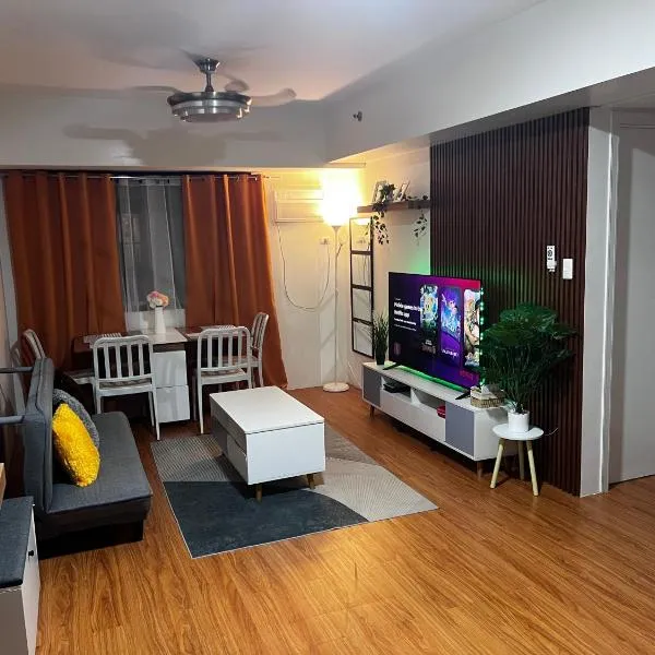 Family Haven Tagaytay - 6 Pax - Taal View - Full Kitchen - FAST Wi-Fi SERIN WEST CONDO，位于大雅台的酒店
