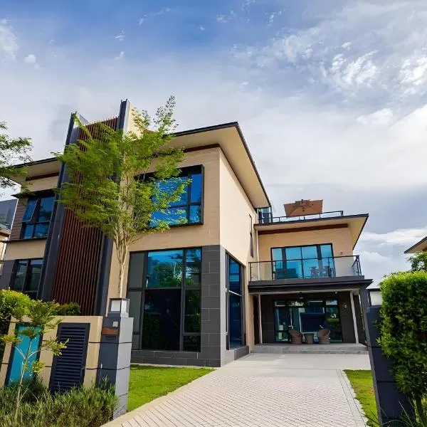 Forest City Golf Villa by Avery at Johor #Home Party#Located in Golf Resort#Free Parking#中英文房东，位于新山的酒店
