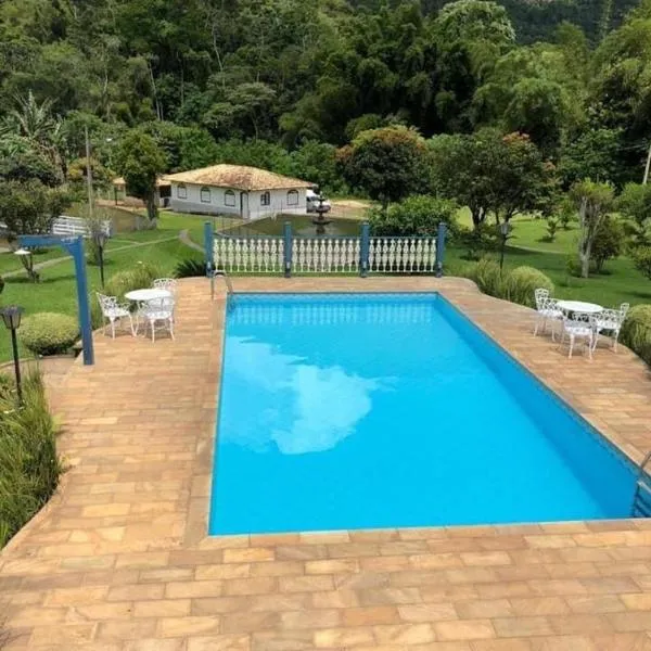 Sítio incrível com Piscina e lago em Bom Jardim，位于邦雅尔丁的酒店