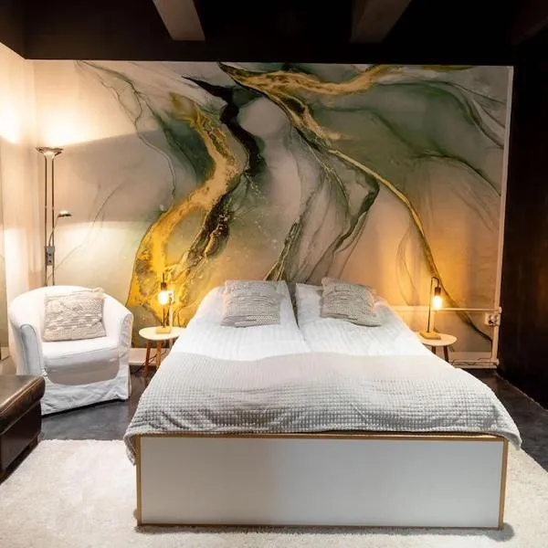 Luxury City Apartment with garden terrace, bm Garden no1, free parking，位于拉赫蒂的酒店