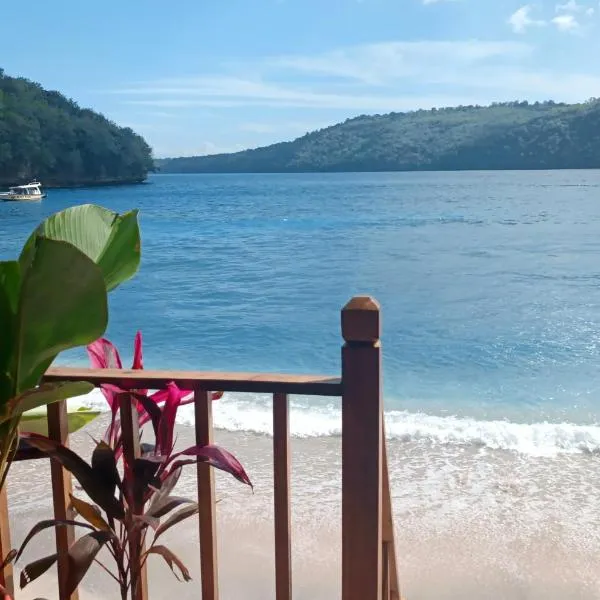 Beach House on Gamat Bay，位于珀尼达岛的酒店