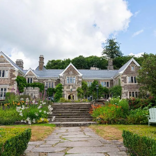 Lewtrenchard Manor，位于Lewdown的酒店